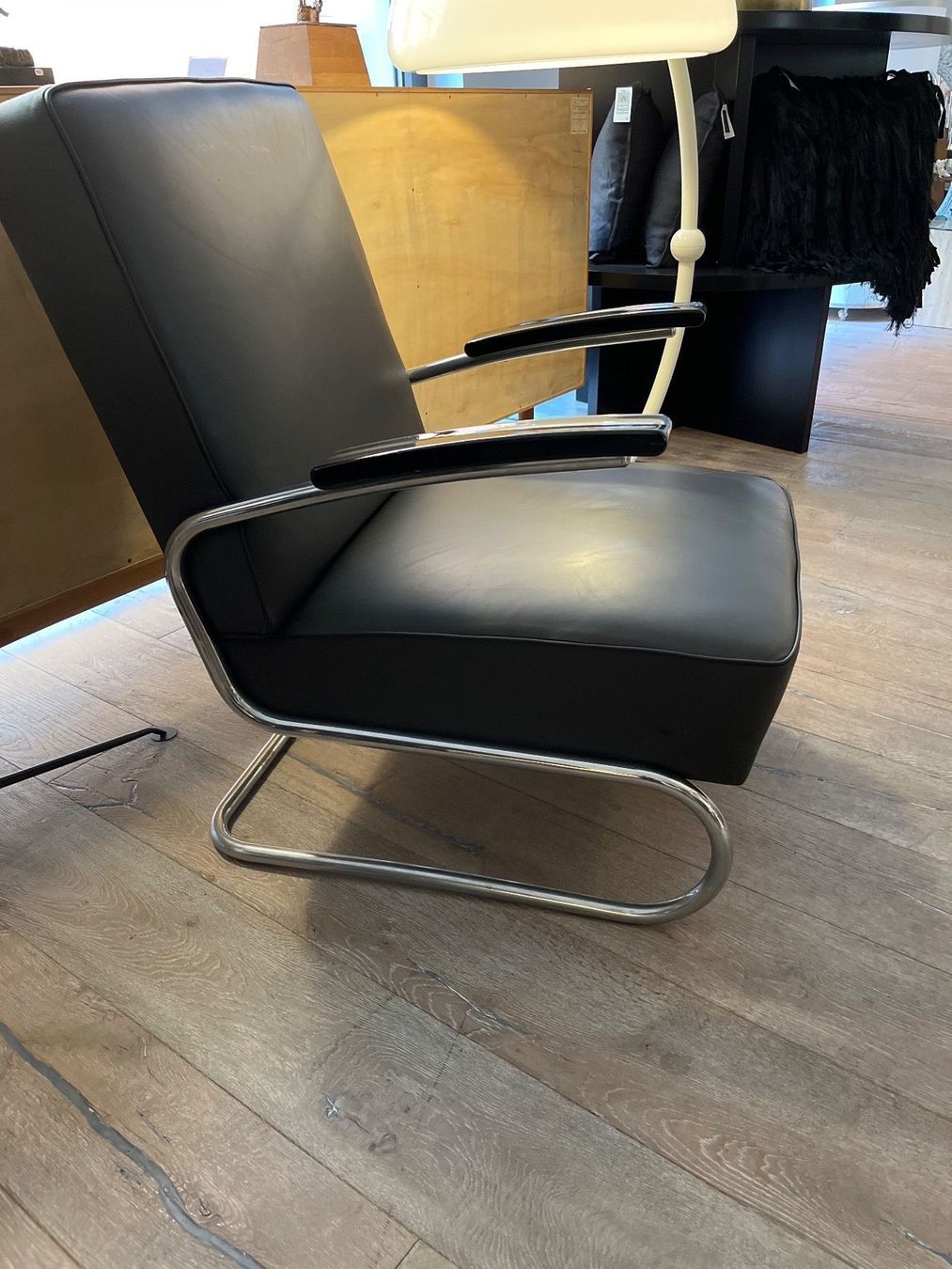 Thonet Sessel: Bauhaus Freischwinger Sessel Thonet 30er – Gebraucht aus Wald ZH von mo-zart 2