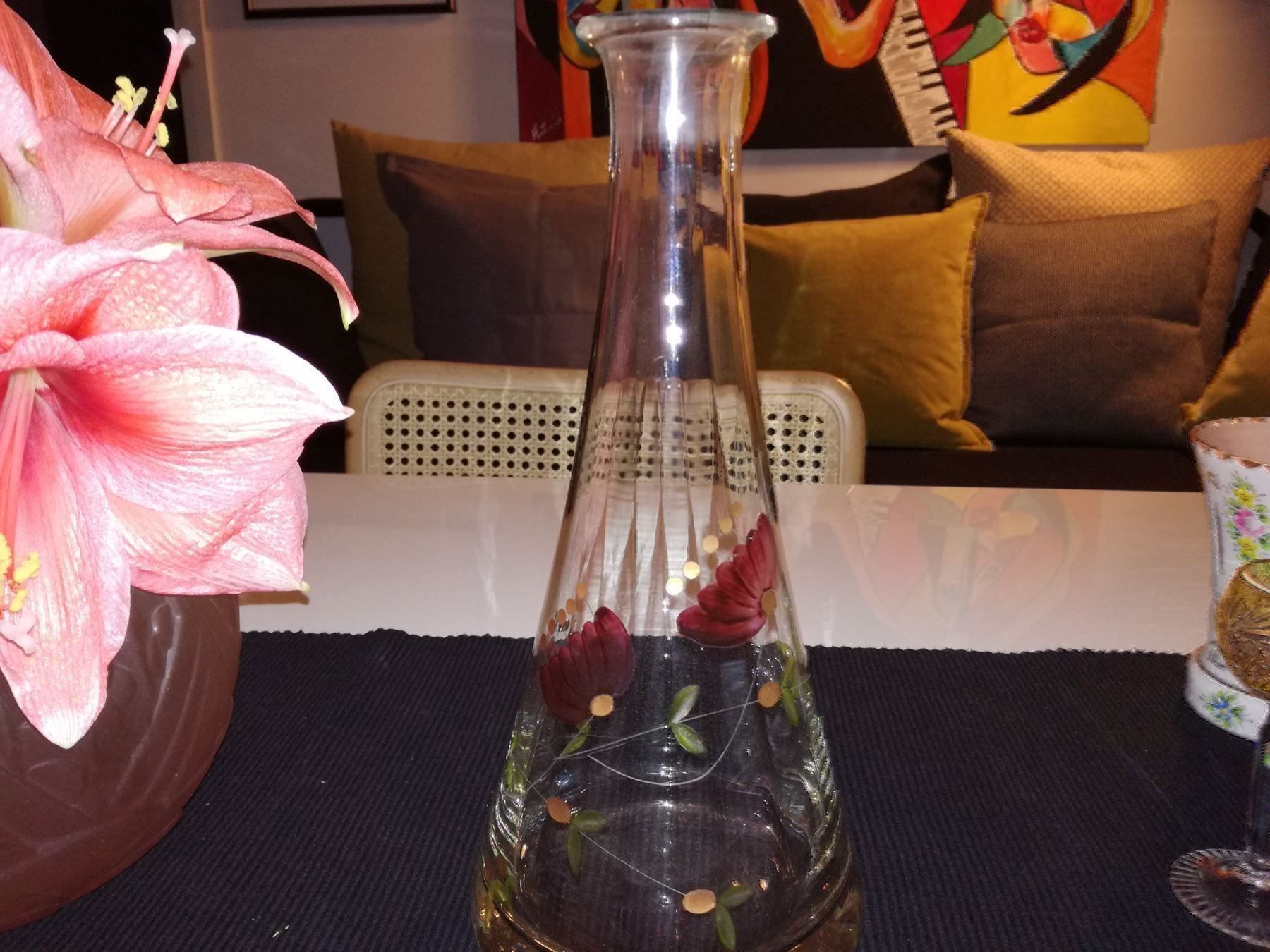 Caraffe: GLASKARAFFE MIT BUNTEM  BLUMENDEKOR – Usato da Locarno venduto da ICARO8