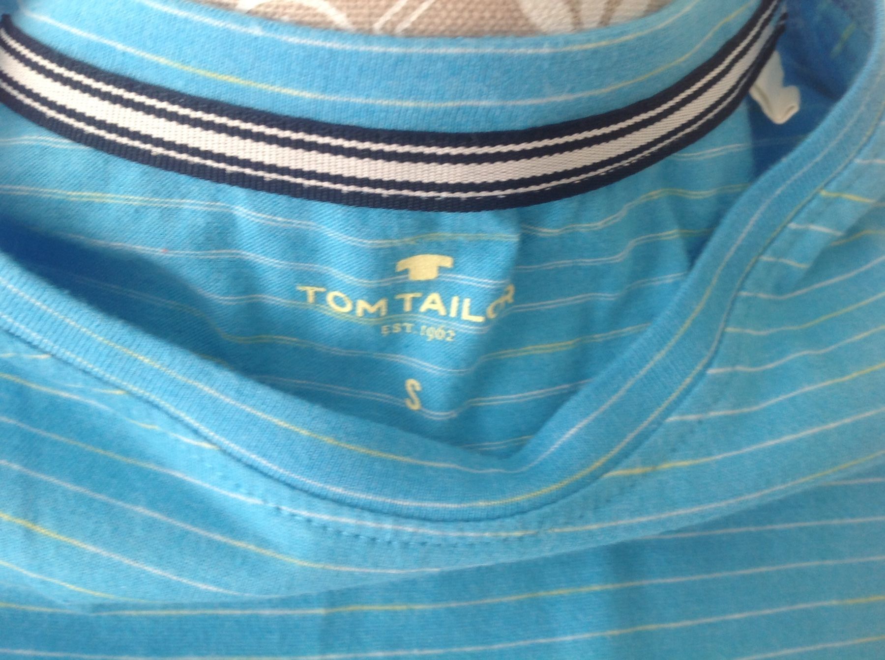 Tom Tailor T-shirt: Tom Tailor - T-shirt - S – Usato da Sion venduto da accroshoes 4
