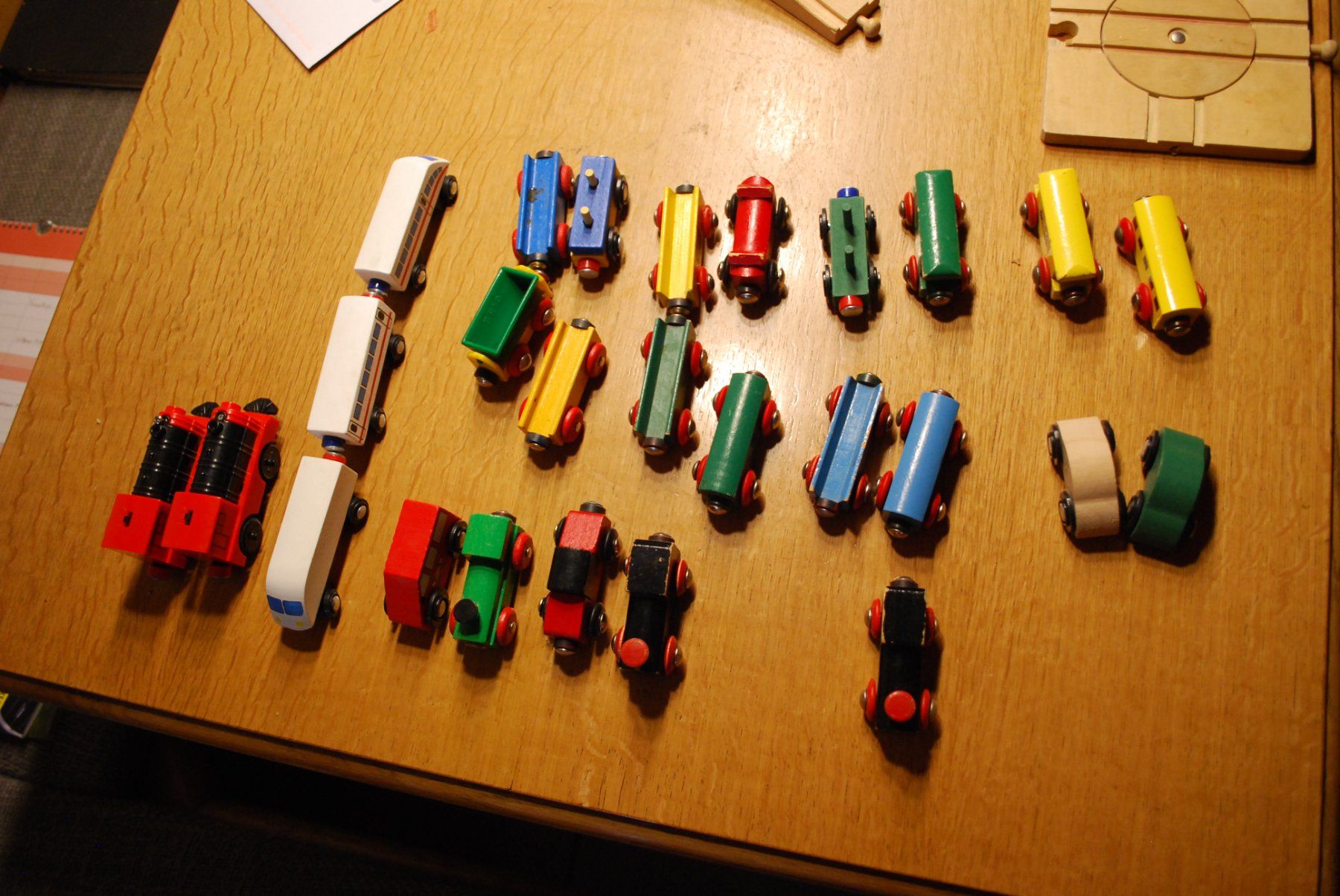 Brio Jouets: Brio-Bahn mit Stadt – D'occasion à Seedorf BE par grauerbaer2001 1