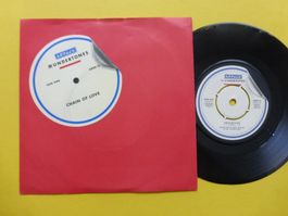 The Undertones – Chain Of Love