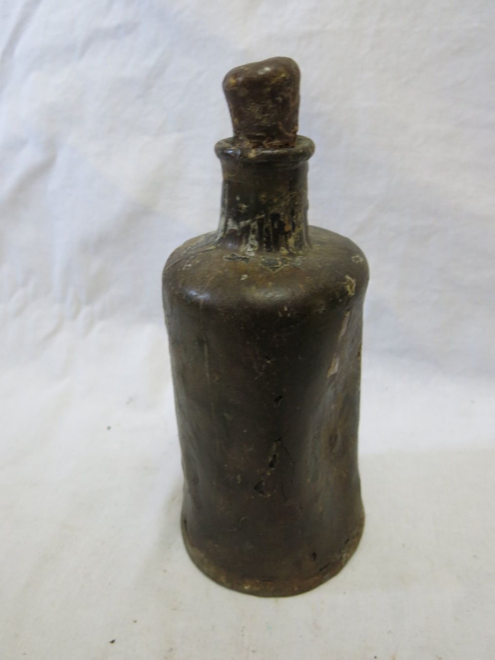 Bottiglie: Fund Kurios Antike Deko Flasche mit Korkverschluss – Usato da Buchs ZH venduto da Ste1727