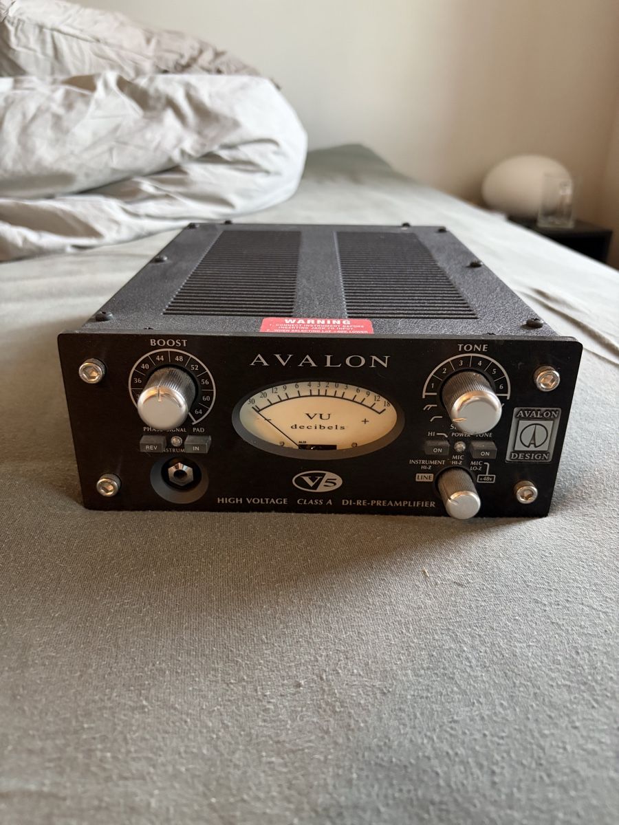 Strumenti musicali: Avalon v5  – Usato da villarlod venduto da Oliviermagarotto