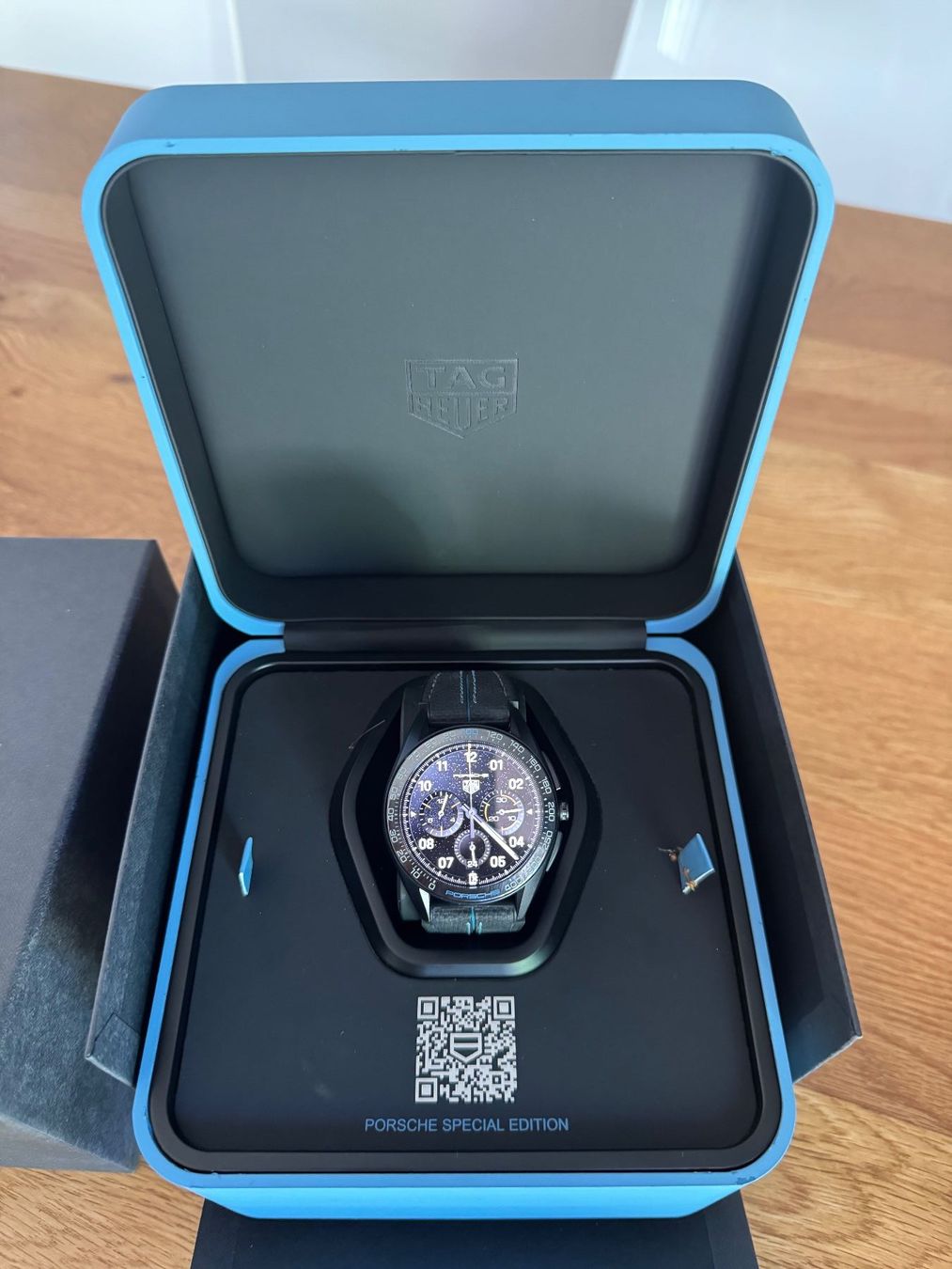 Tag Heuer Smartwatch: Connected TAG Heuer Connectée Porsche Edition – Usato da Morges venduto da Alexys23
