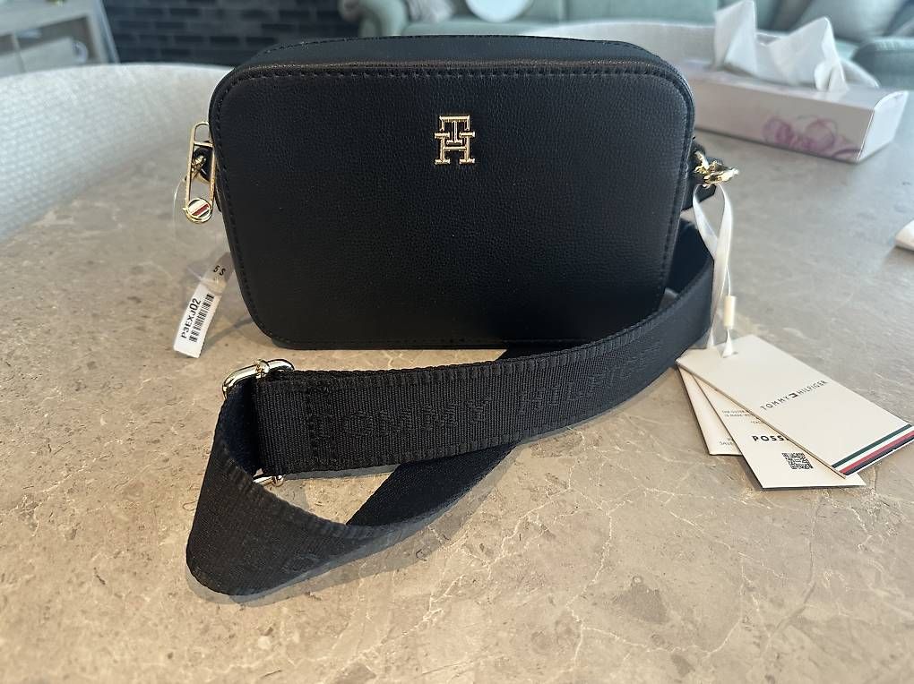 Borse da donna: Tommy Hilfiger Tasche – Usato da Winterthur venduto da val_lx8d 2