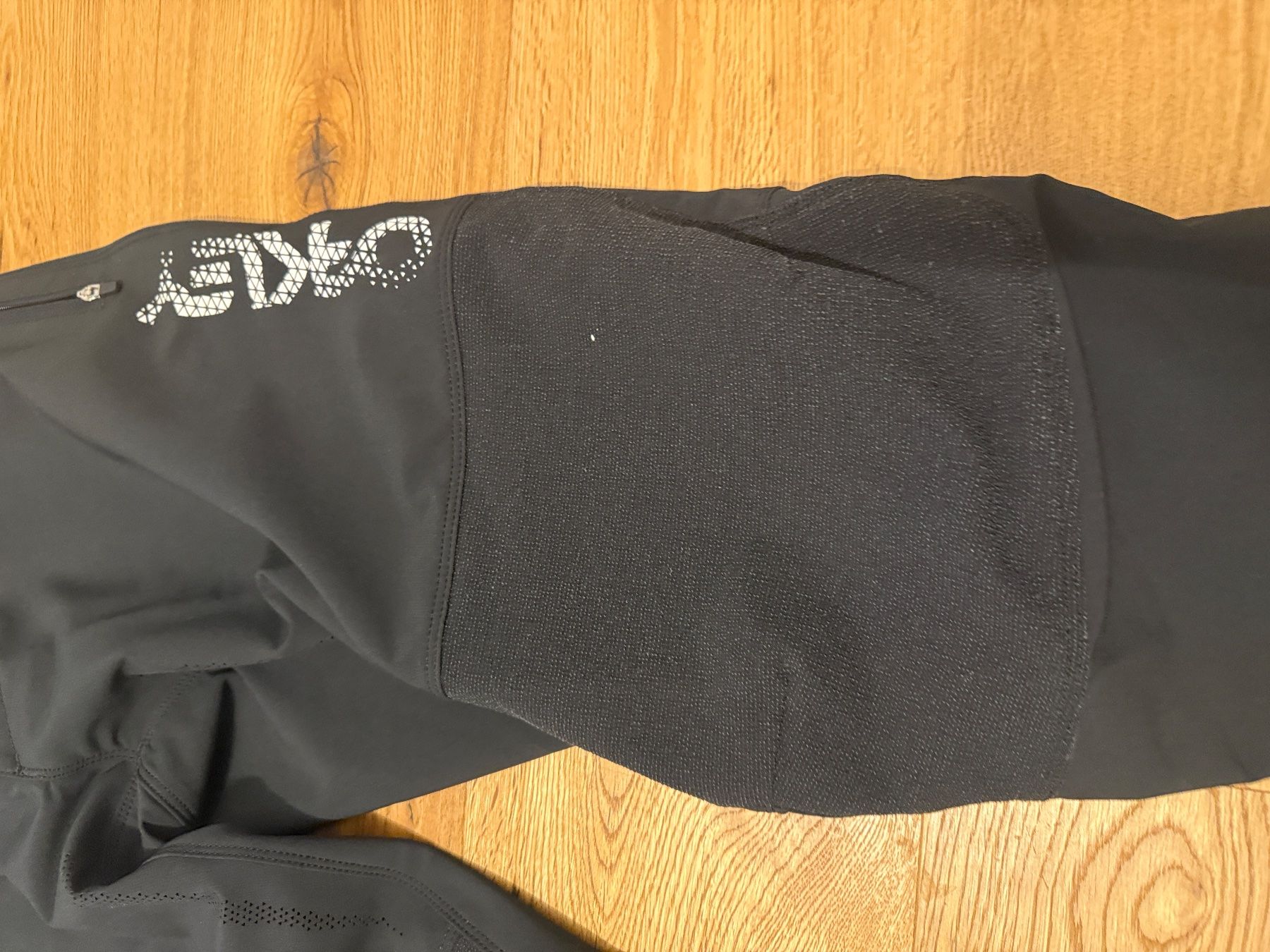 Oakley Hosen: Oakley Bike Hose – Gebraucht aus winterthur von roman1990 2