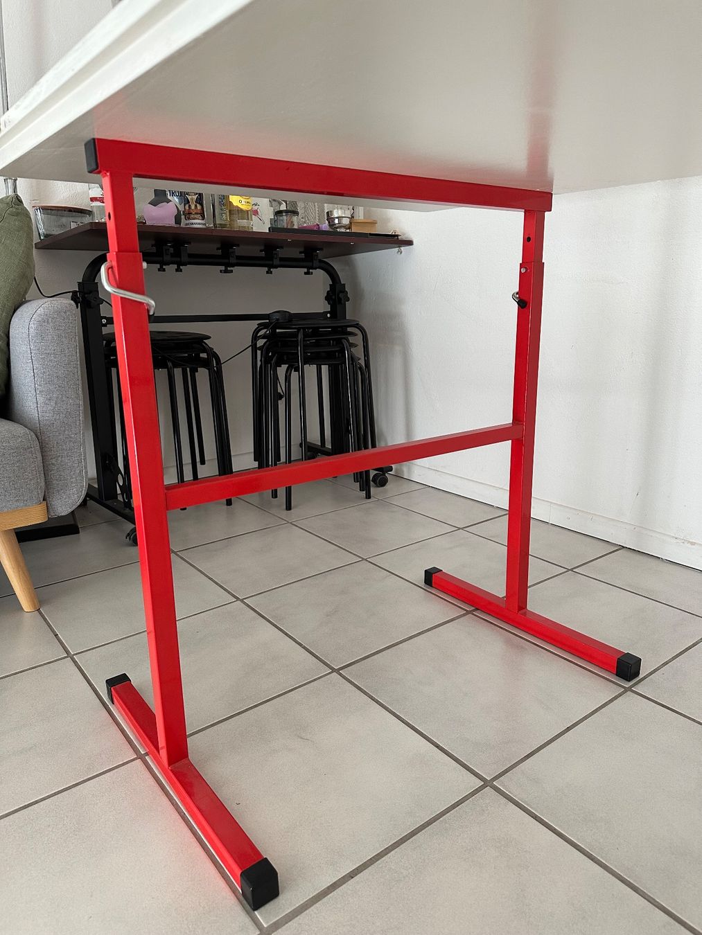 Altro in Decorazioni & Accessori: Jumbo Arbeitsbock Metall Rot x2 – Usato da Zürich venduto da luc_spl8 1