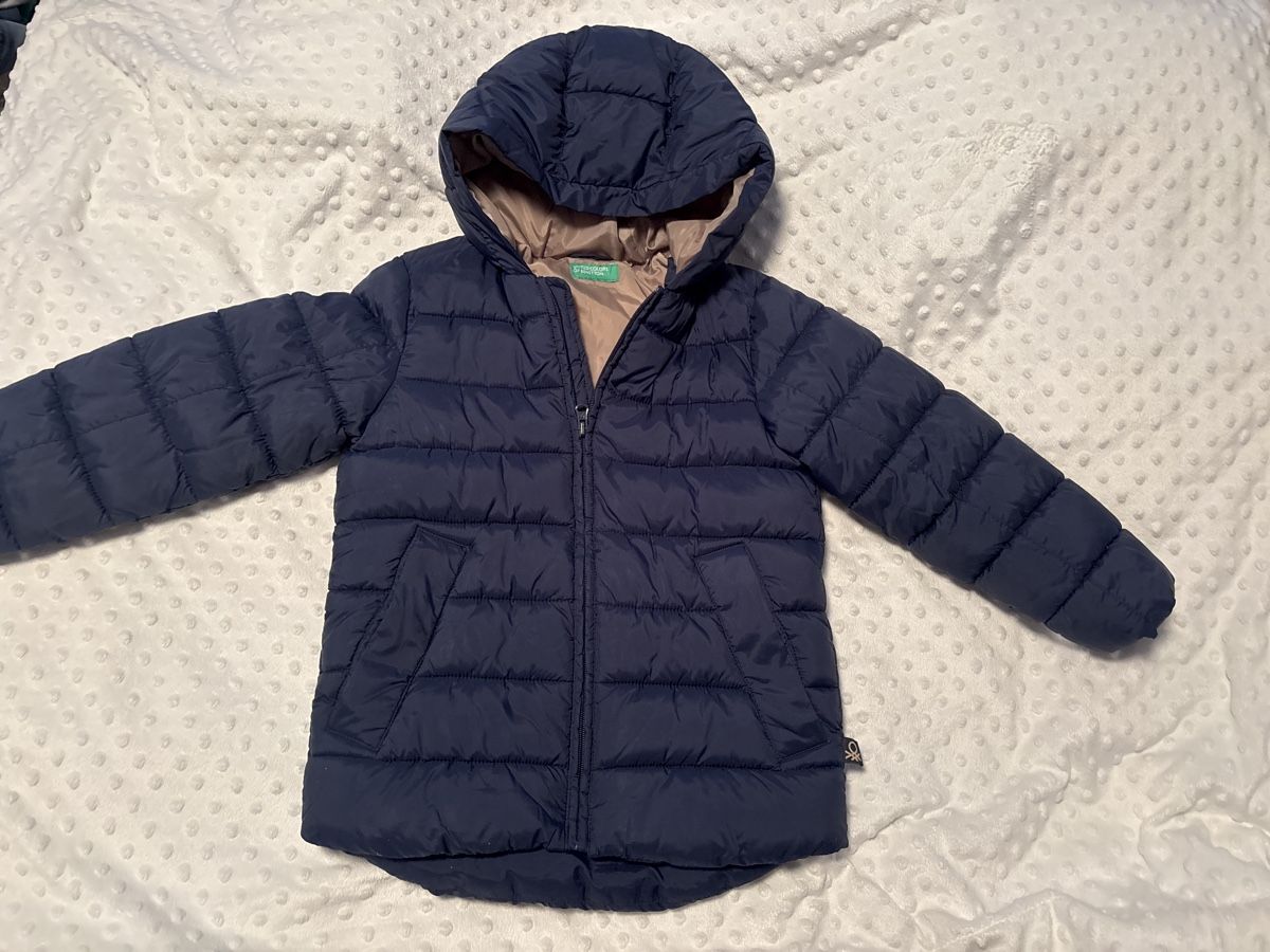 Benetton Giacche: Winterjacke Benetton Gr 120 – Usato da Rüti ZH venduto da Crystal_Bloom