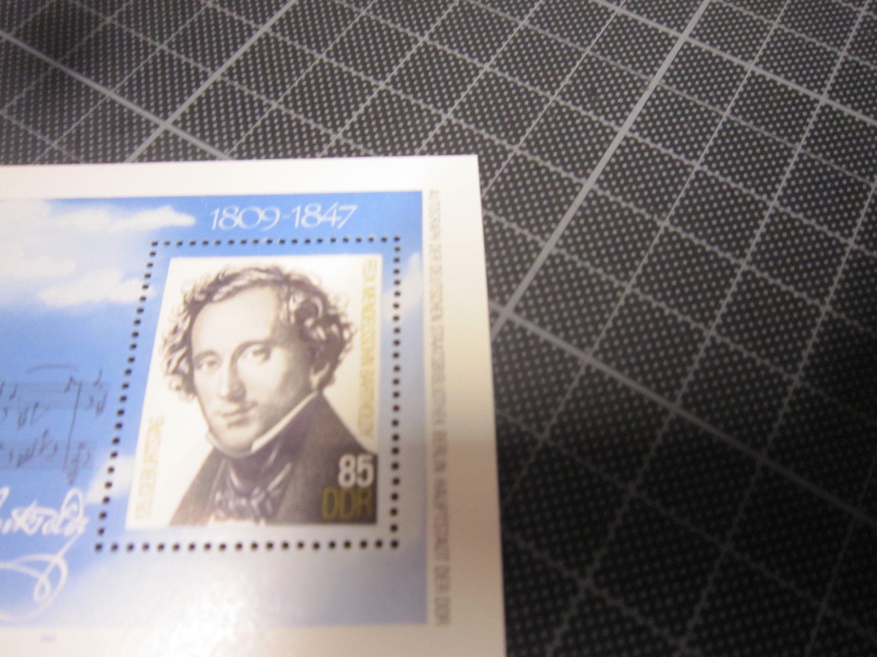Tous les timbres: Schöner Block DDR – D'occasion à Giubiasco par sal_9j6w 1