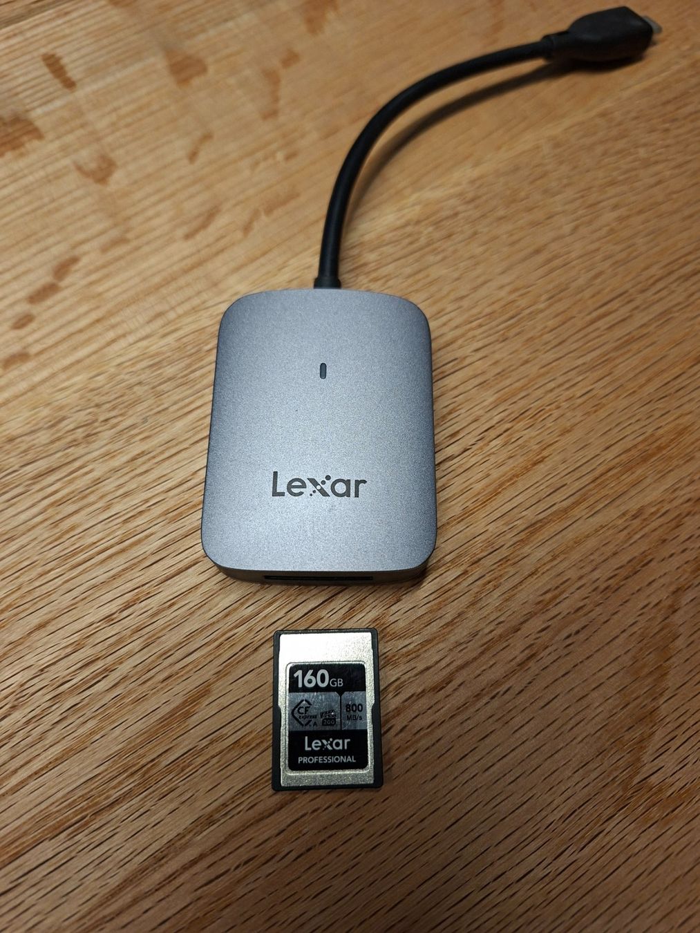 Speicherkarten: Lexar USB-C Card Reader CFexpress Type A mit 160GB Karte – Gebraucht aus Deitingen von rotgelbblau01