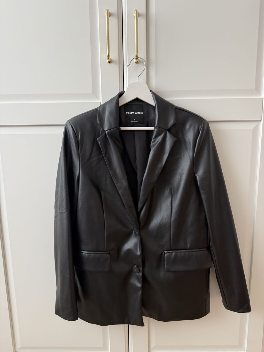 Tally Weijl Giacche: Tally Weijl Kunstleder Blazer – Usato da Giswil venduto da Ody2