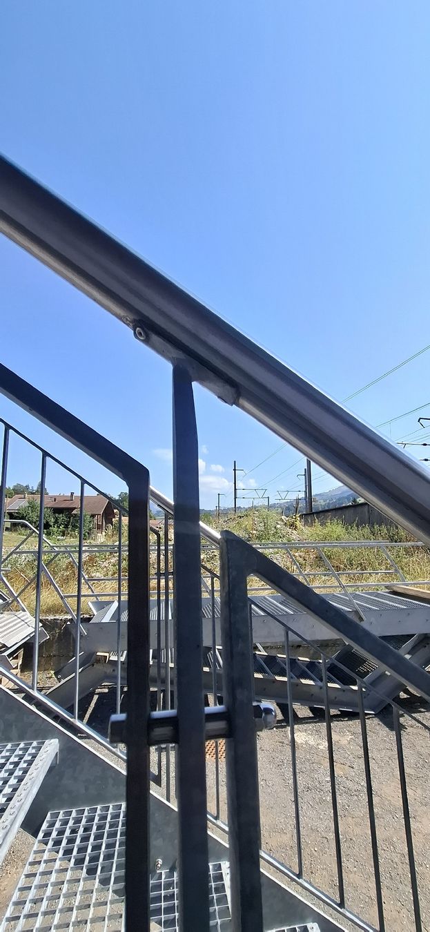 Scale: Treppe mit Podest und Geländer – Usato da Reichenbach i. K. venduto da Wskorpion 6