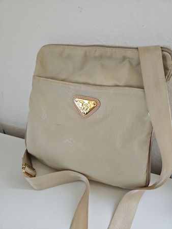 MM Maison Mollerus Handtasche, Beige leicht und bequem