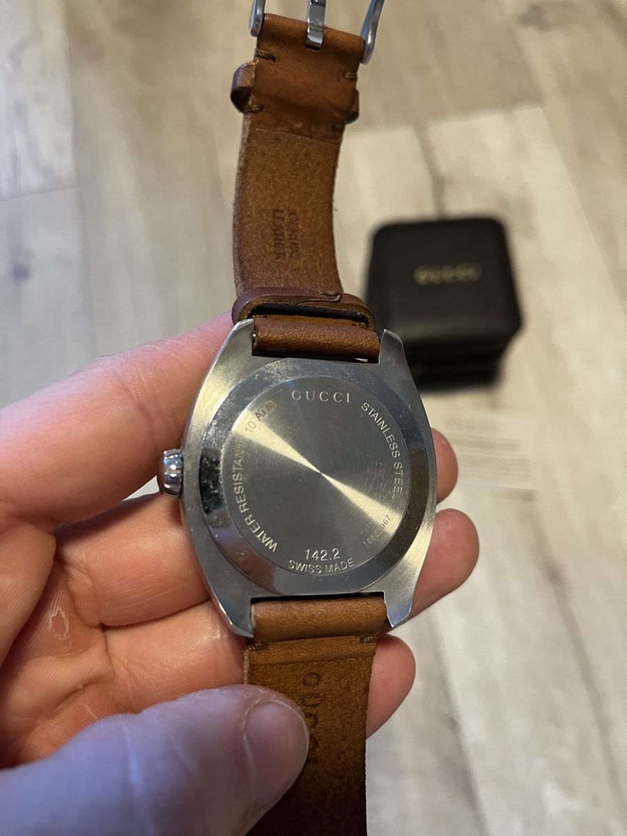 Gucci Orologi: Gucci GG2570 XL – Nuovo (secondo la descrizione) da Olten venduto da F19__ 2