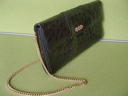 schwarze kleine Vintage Baby Kroko Tasche mit Goldkette