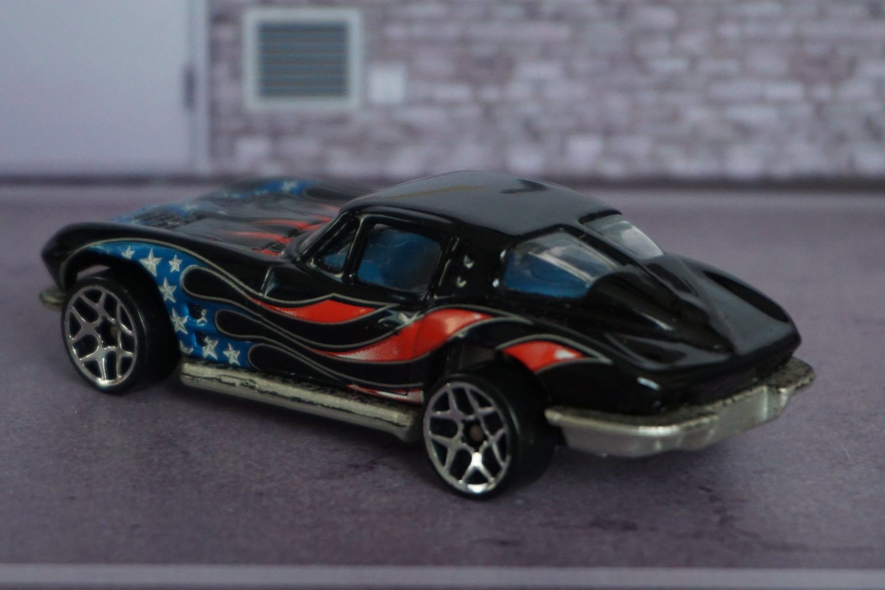 Hot Wheels Voitures modèles: HotWheels Chevy Corvette Split COOL !!!!!!!!!!!!!!!!!! – D'occasion à Reiden par Doppeldecker69 1