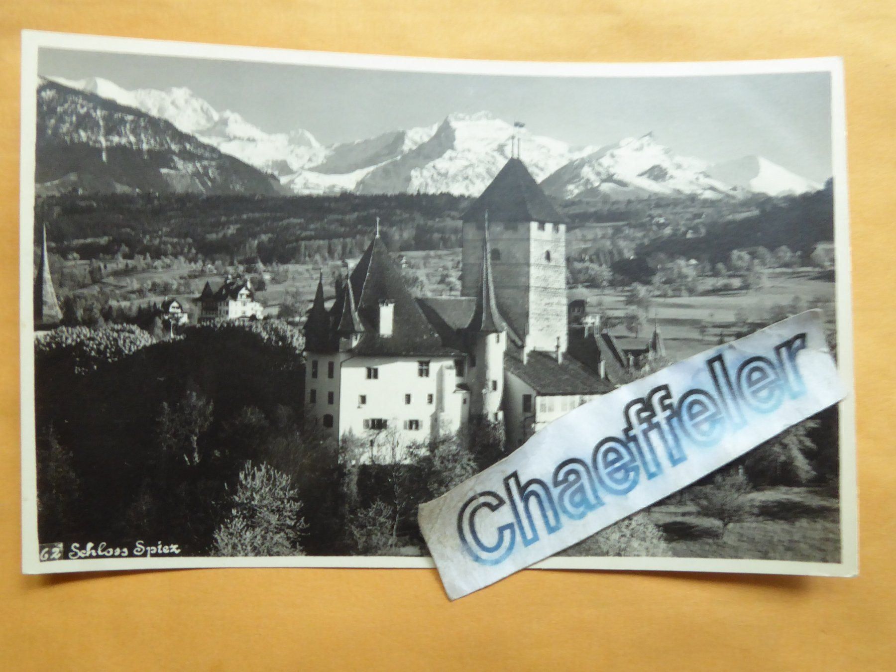 Cartoline postali: 62  Schloss Spiez  1930 – Usato da Zürich venduto da Chaeffeler