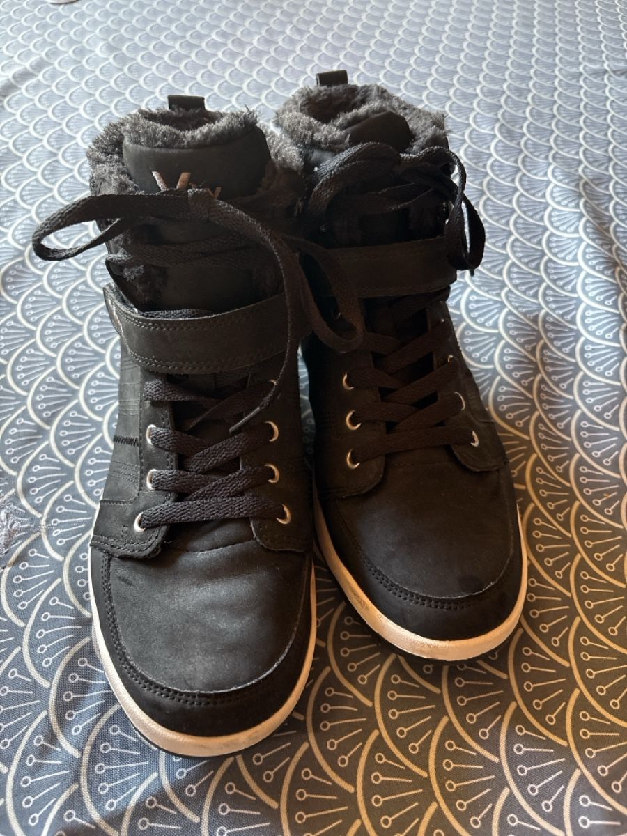 Scarpe da donna: Baskets montantes Vty 41 noires fourrées  – Nuovo (secondo la descrizione) da Ste-Croix venduto da choupy60 3