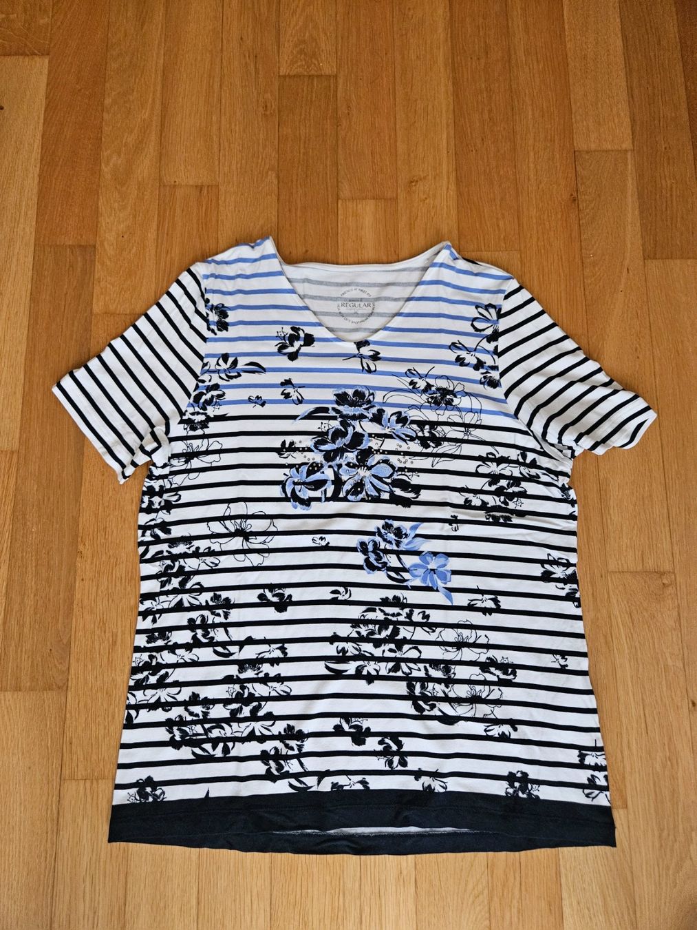 T-shirt: 5 Stk. Damen T-Shirt's – Usato da Möriken AG venduto da pam66 2