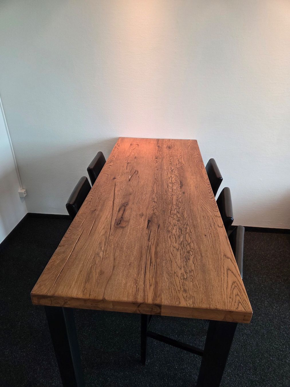 Tavoli: Bar - Bürotisch – Usato da Geroldswil venduto da Eugst 2