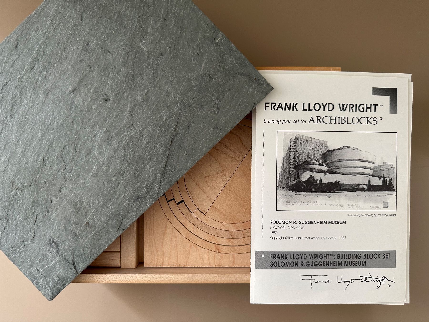 Kit di costruzioni: Frank Lloyd Wright Archiblocks (Guggenheim Bausatz) – Usato da Basel venduto da Pulcinella34
