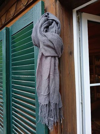 Preloved grey light Scarf