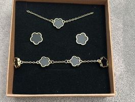 Schmuckset mit Kleeblatt-Motiv schwarz