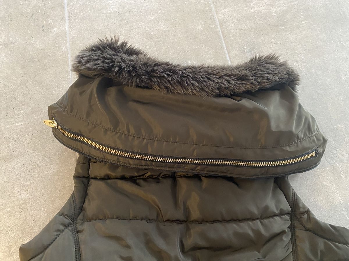H&M Gilet & Giacche senza maniche: Gilet olive grün S – Usato da Dachsen venduto da Jay_3 2