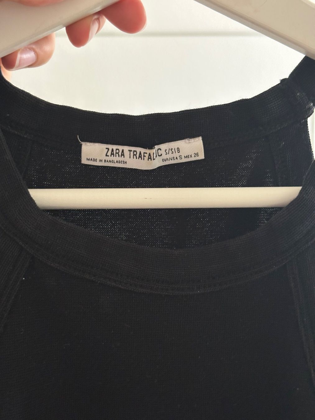 Zara Blusen, T-Shirts & Tops: schwarze Top – Gebraucht aus Zürich von bbbggg 2