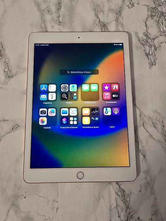 Apple Tablet PC: iPad Pro 9.7| 32GB| Wi-Fi + 4G – Usato da Renens VD venduto da MTD2211 2