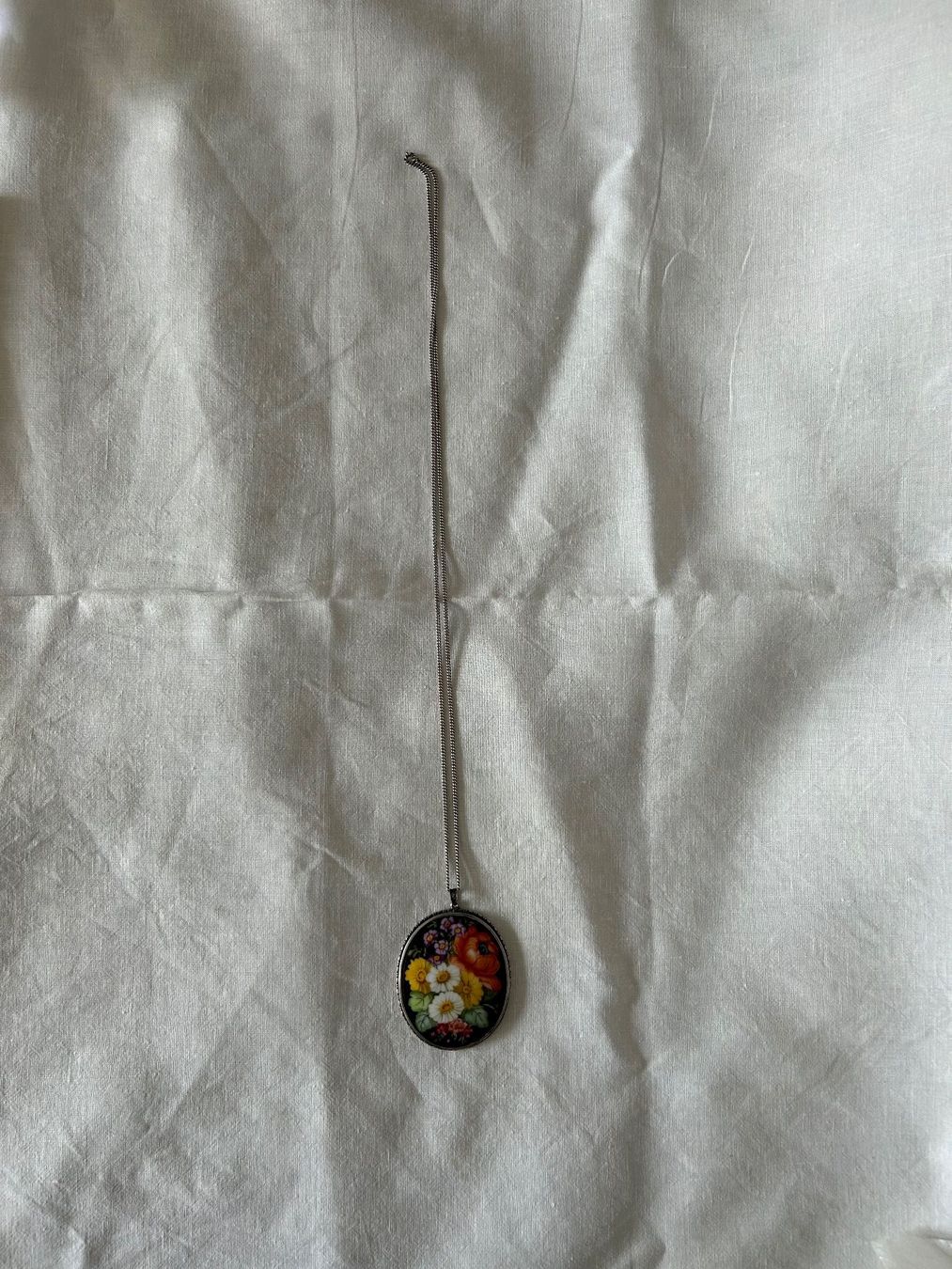 Catenine: collier avec pendentif en porcelaine - fleurs – Usato da Renens VD venduto da m27_y26 2