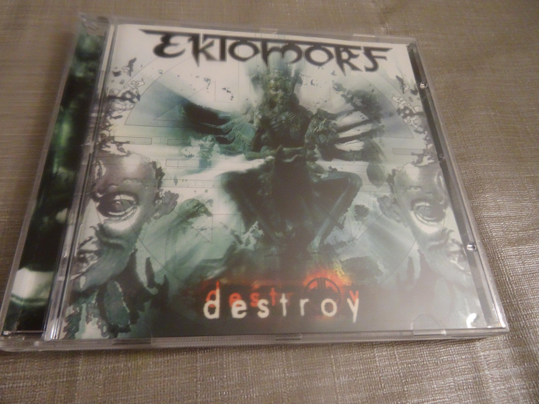 CD: Ektomorf - Destroy CD – Usato da Olten venduto da Disc-Ausverkauf