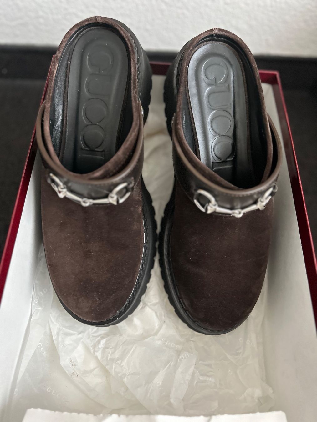 Gucci Scarpe da donna: Gucci sabot en daim – Usato da Chez-le-Bart venduto da kouni12 8