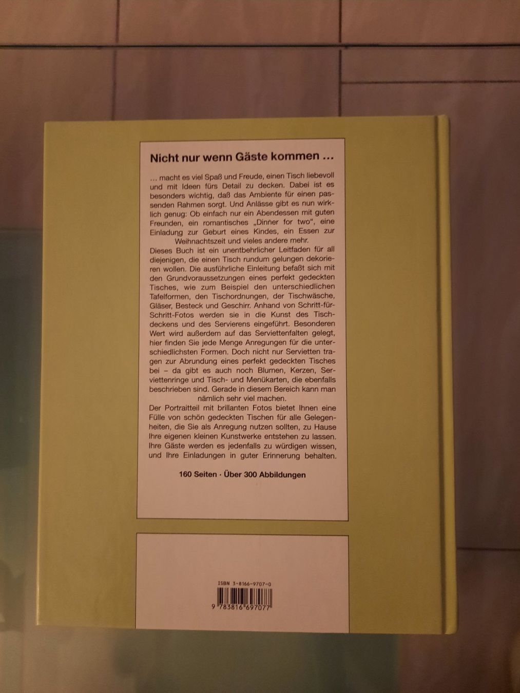 Libri: Buch: Der schön gedeckte Tisch – Usato da Ibach venduto da urs_sl5h 1