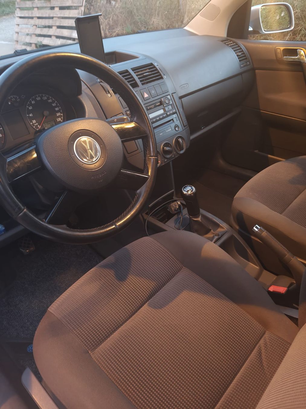 VW Automobili: VW Polo 1.4 Binzen silber – Usato da Rümlang venduto da abd_6zst 7