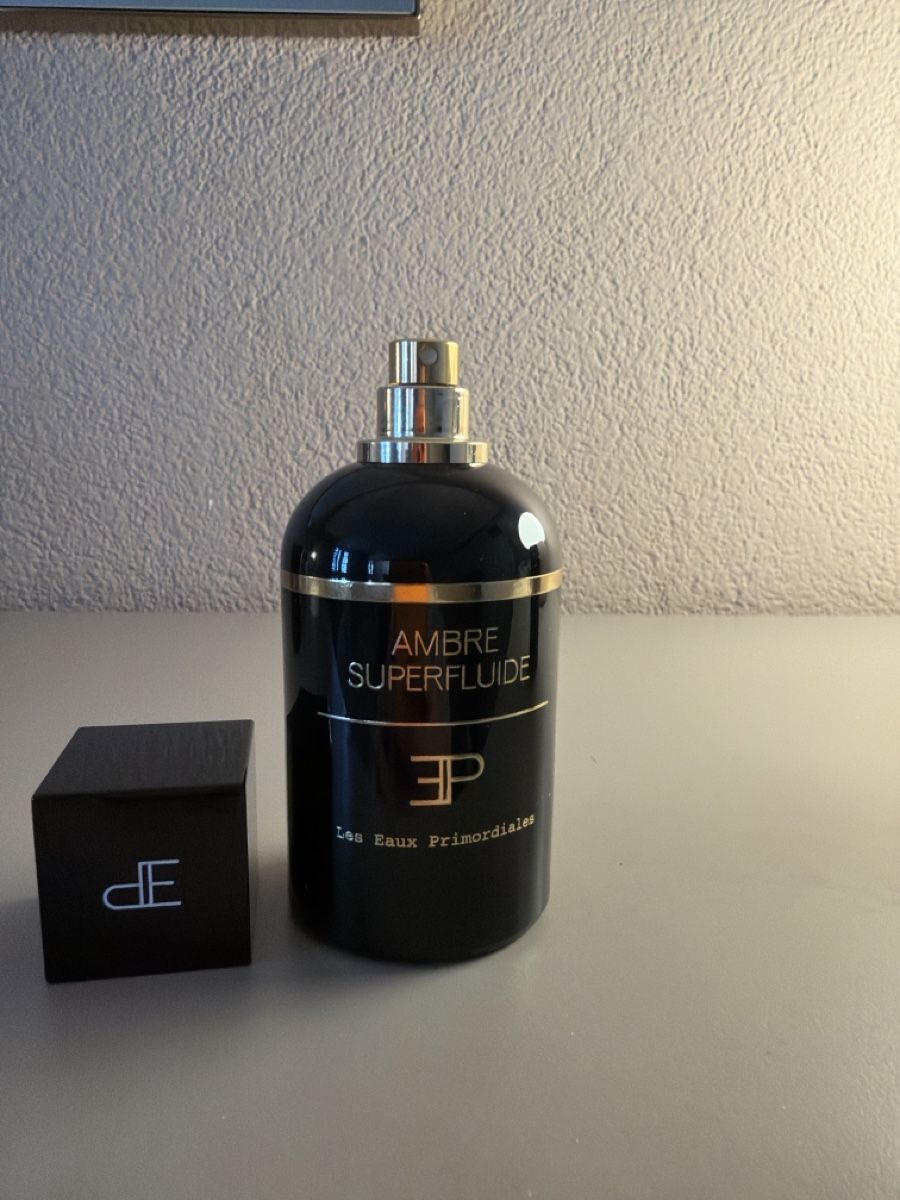 Profumi & Eau de Toilette: Les Eaux Primordiales Ambre Superfluide 100ml EDP – Nuovo e nell'imballaggio originale da Zürich venduto da mro_d2d8 2