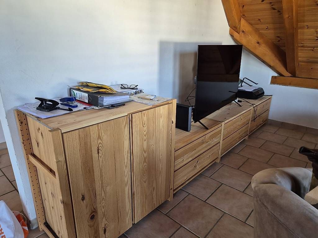 TV Möbel: TV Möbel aus Holz – Gebraucht aus Kaltbrunn von JoanaSchaer 1