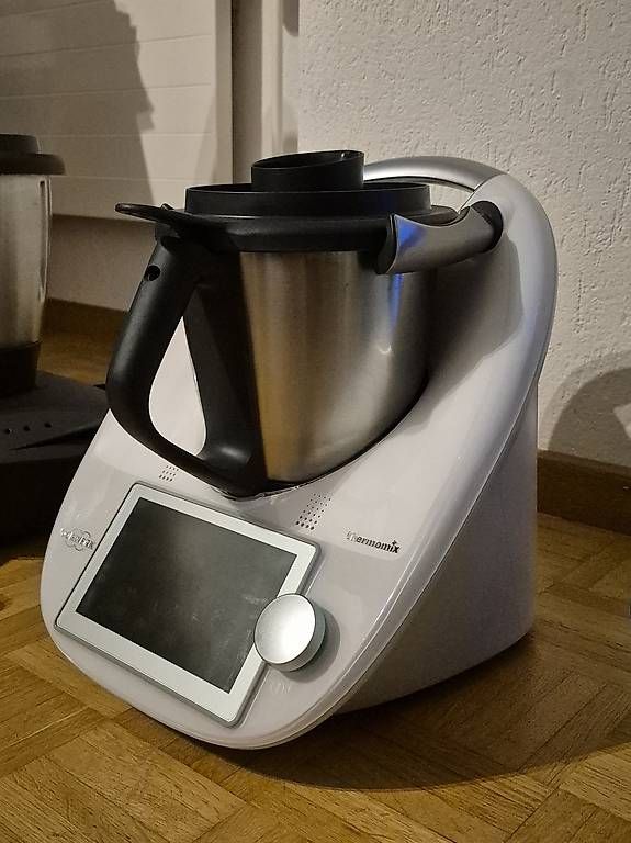 Elettrodomestici da cucina: Thermomix TM6 mit 2. Mixtopf  – Usato da Rorbas venduto da Scania130 4
