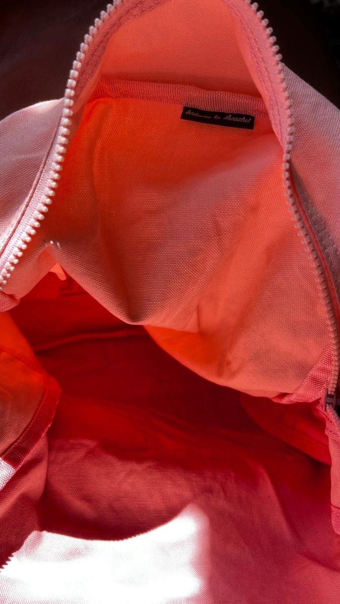 Herschel Rucksäcke: Herschel Pink Backpack- Excellent Condition, Not Used – Neu (gemäss Beschreibung) aus Zürich von Closer 4