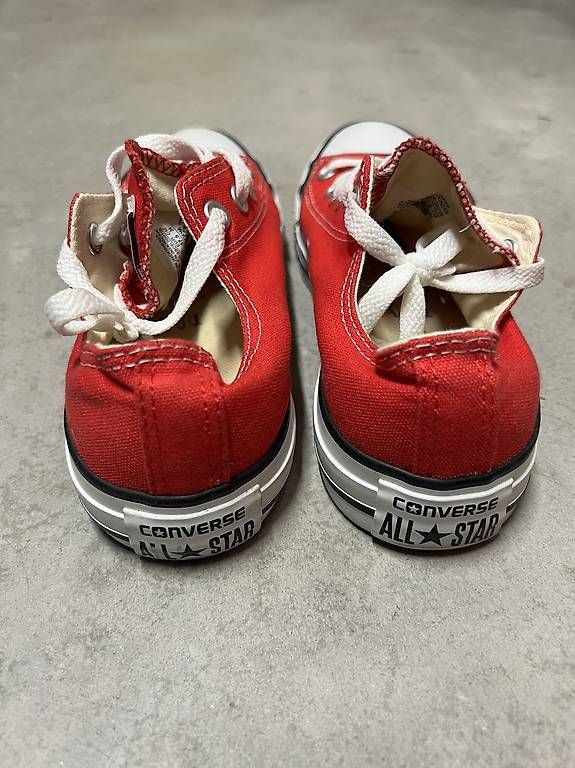 Herrenschuhe: Converse All Star rot Grösse 37.5 – Gebraucht aus Sevelen von ale_v29l 1
