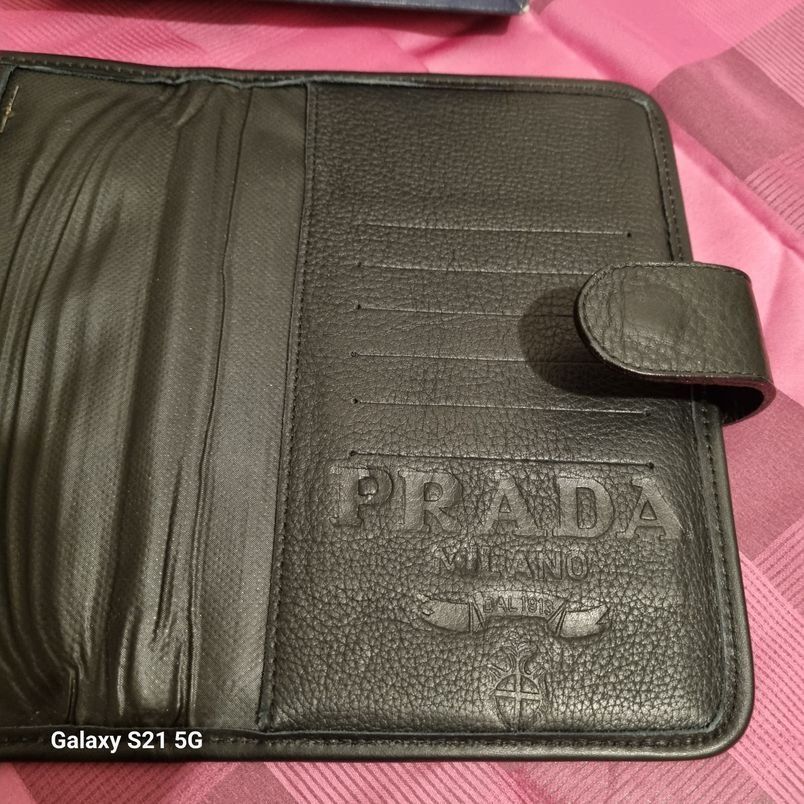 Prada Altro in  Abbigliamento & Accessori: PRADA  i pat und Kreditarten Hülle – Nuovo (secondo la descrizione) da Zürich venduto da Big 2
