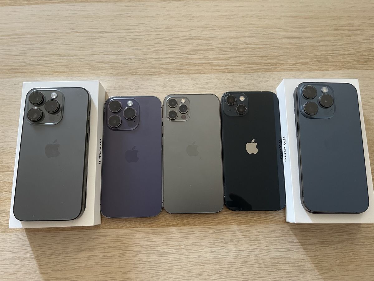 Apple Handys / Smartphones: 5 IPHONE 12 PRO /13 / 14 PRO / 15 PRO – Gebraucht aus Biel/Bienne von ham_wf9n