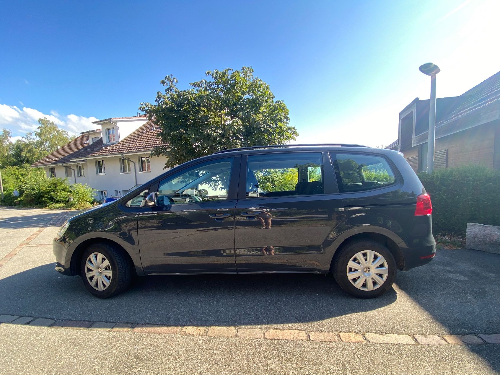 VW Automobili: VW Sharan TDI2.0, BMT (7 Plätzer) – Usato da Aeugst am Albis venduto da sop_d21w 1