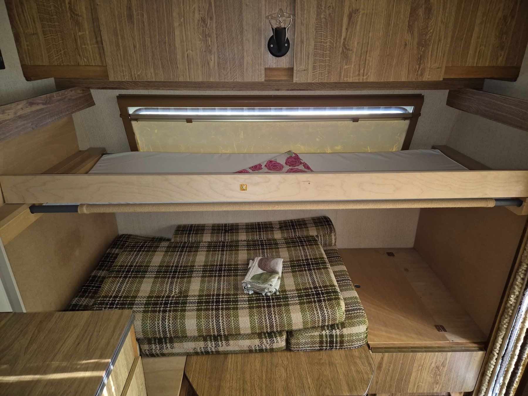 Home-Car Camping Fahrzeuge: Wohnwagen gratis – Gebraucht aus Oberuzwil von sus_5vxh 2