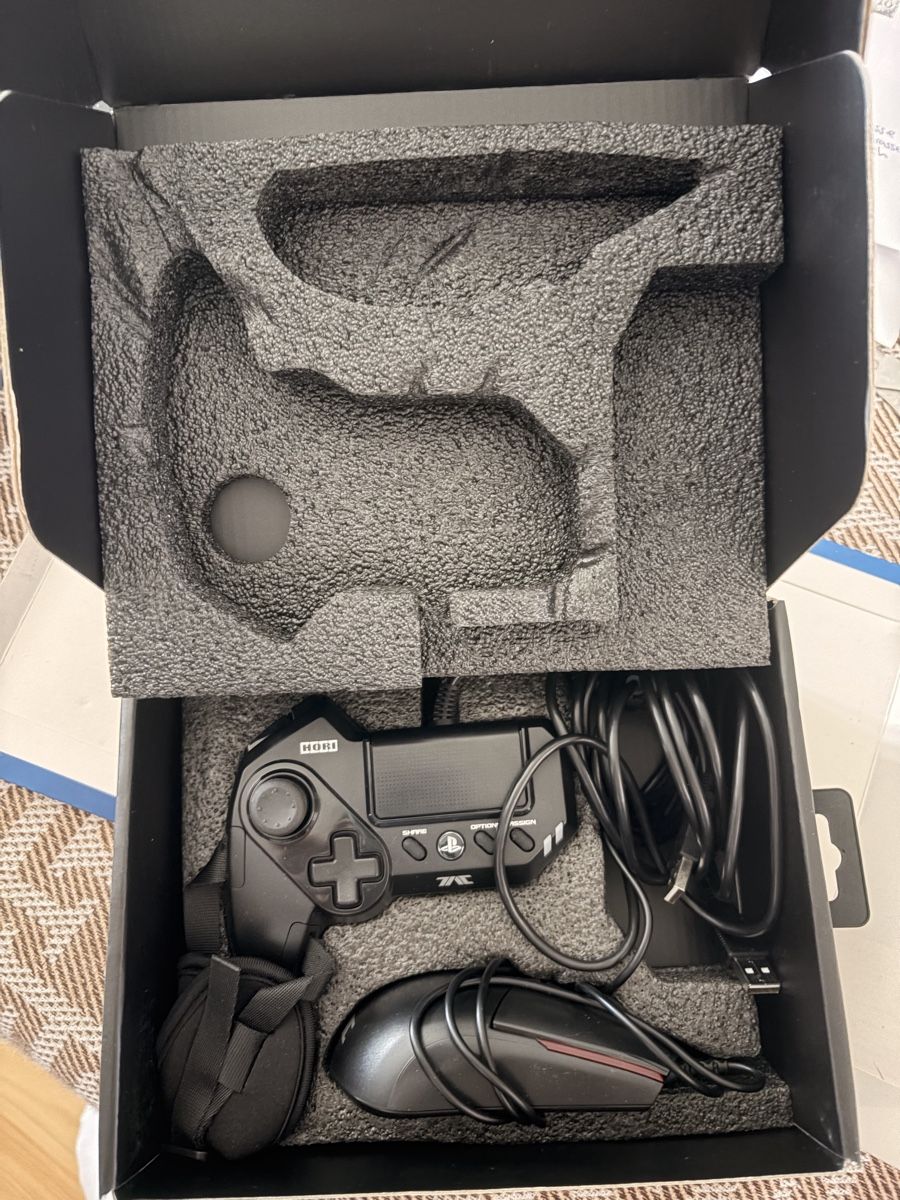 Controller: Hori Tactical Assault Commander Set PS4 PS3 gebraucht – Nuovo e nell'imballaggio originale da St.Gallen venduto da rslalfs 3
