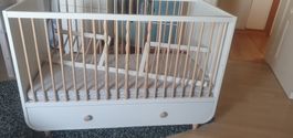 Ikea MYLLRA Babybett weiss Schubfach 70x140 cm guter Zustand