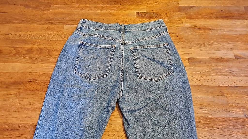 Jeans: Damenjeans H&M Gr. 42 – Neu und originalverpackt aus La Heutte von tau_5vvl 1