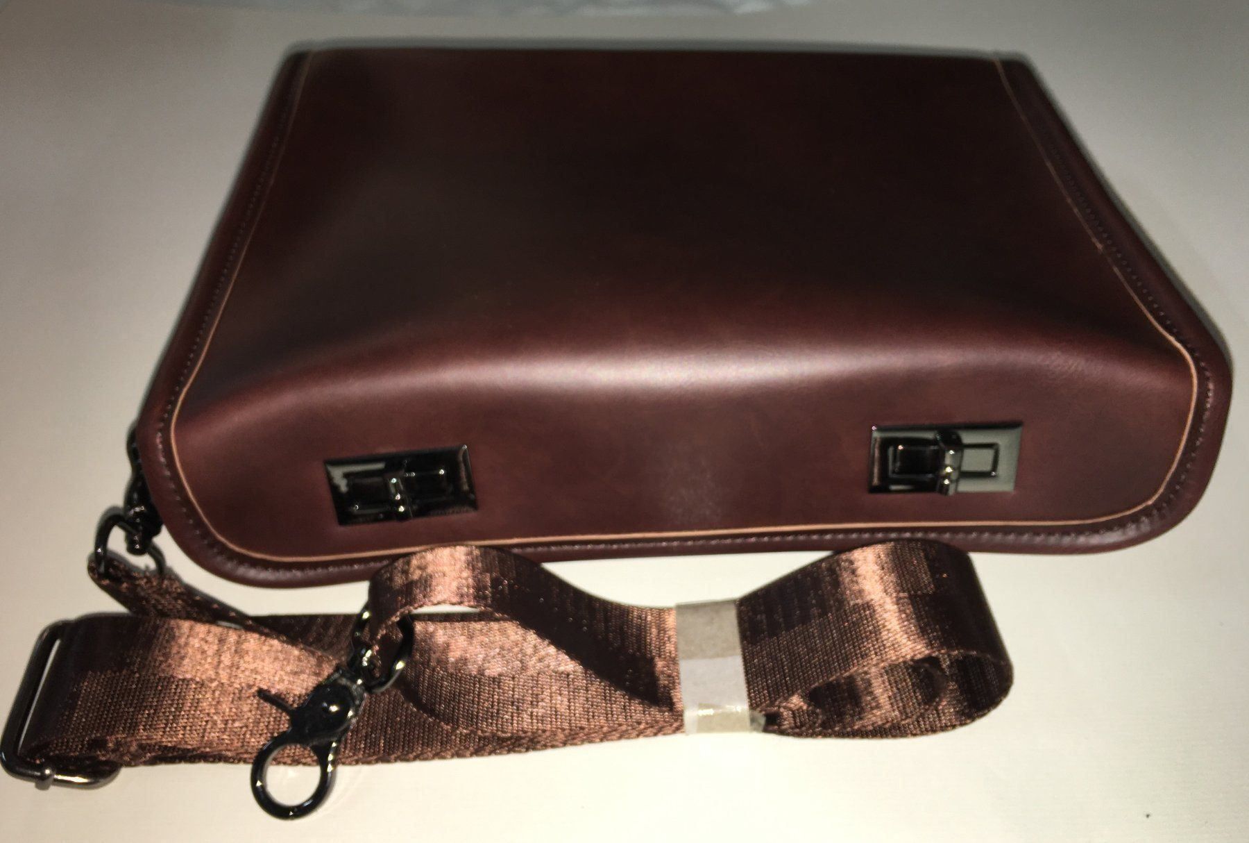 Borse: Männer Handtaschen – Nuovo (secondo la descrizione) da Oftringen venduto da Vucki 1