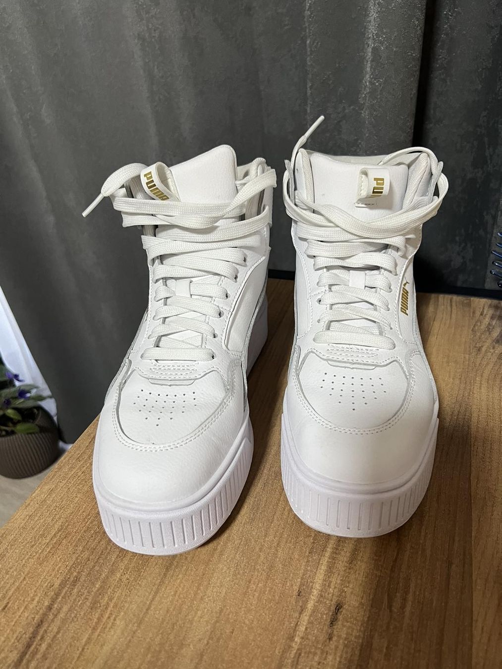 Puma Scarpe da donna: Puma High Top Sneaker – Nuovo (secondo la descrizione) da Basel venduto da M.M_ 1