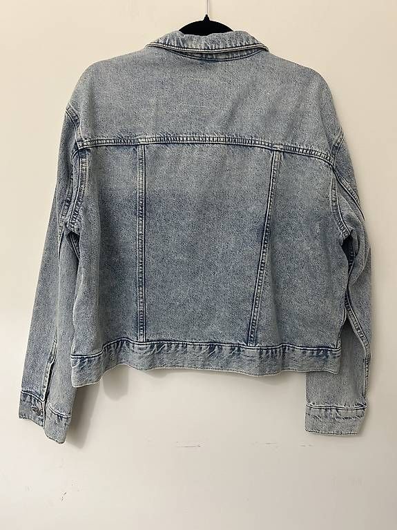 H&M Giacche: Jeansjacke – Usato da Schaan venduto da par_7ggh 1